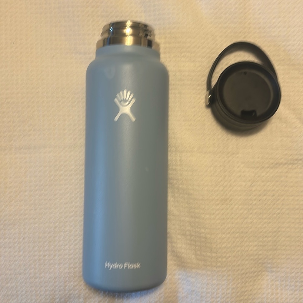 40oz Hydro Flask Water Bottle